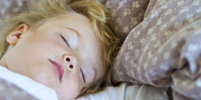 Wachstumsschmerzen: Schlafendes Kind