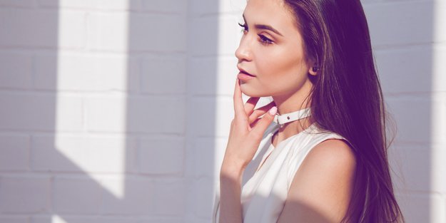 „Expensive Brunette“ ist die perfekte Haarfarbe für den Frühling!
