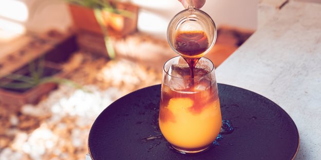 Espresso mit Orangensaft: Kann dieser TikTok-Trend schmecken?