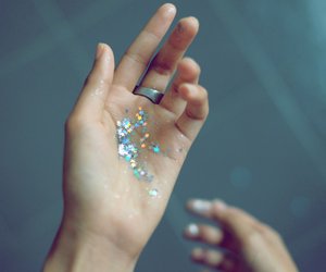 Galaxy Nails: Das macht den angesagtesten Nageltrend des Sommers so besonders