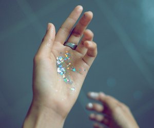 Galaxy Nails: Das macht den angesagtesten Nageltrend des Sommers so besonders