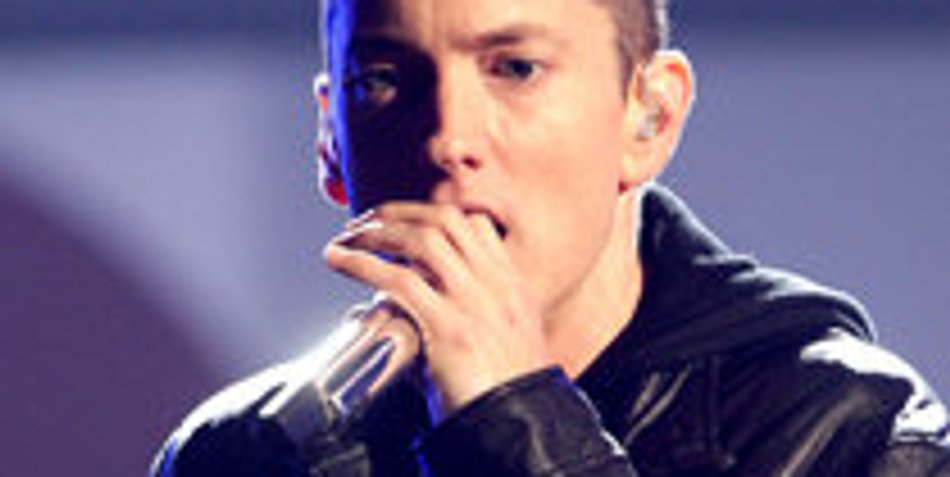 Rihanna Feat Eminem<br/>