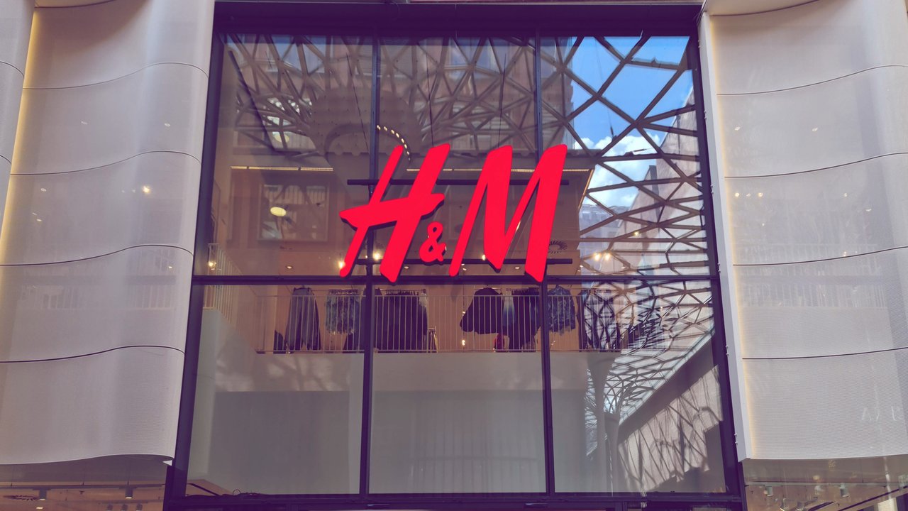H&M Logo 