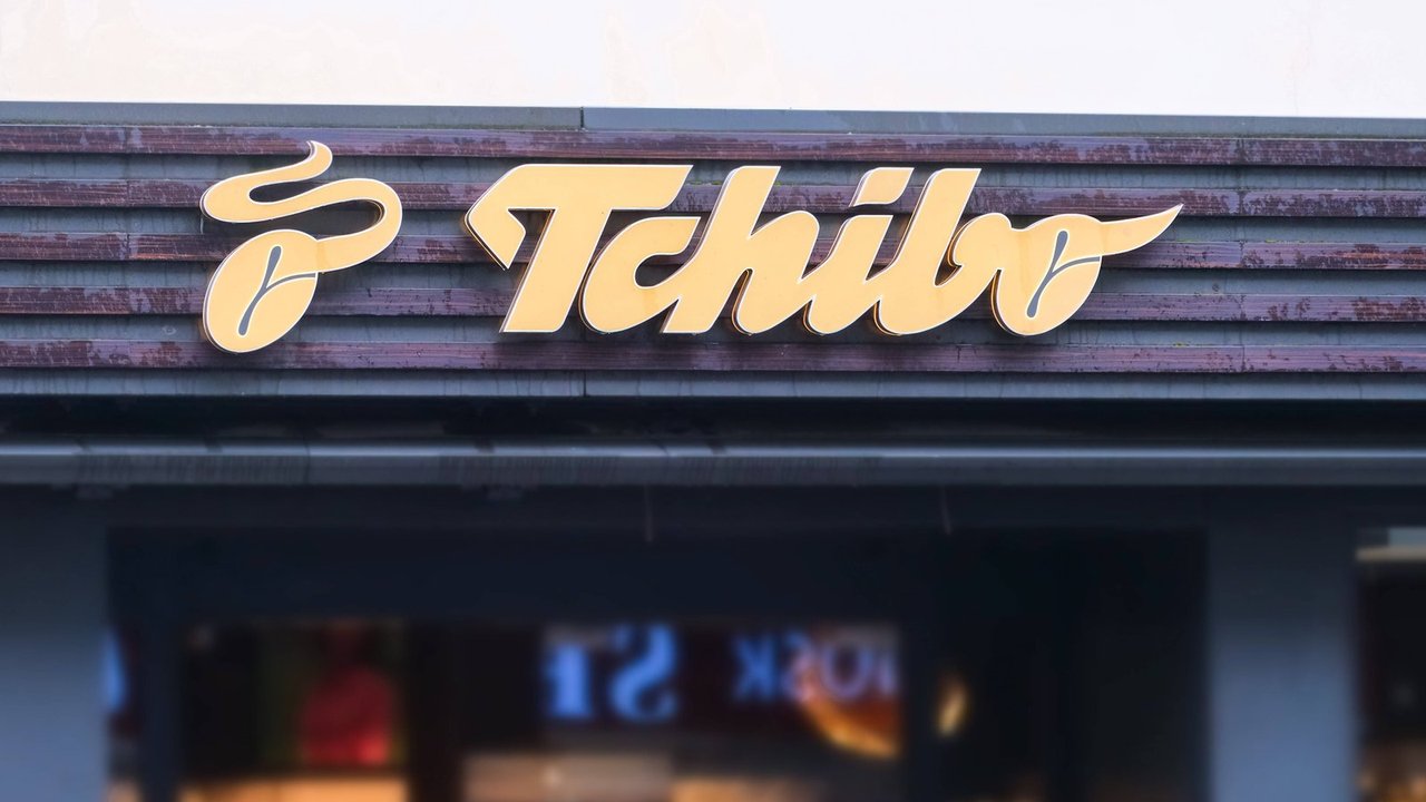 Dieser Outdoor-Rucksack von Tchibo ist ein praktischer Begleiter für unterwegs.