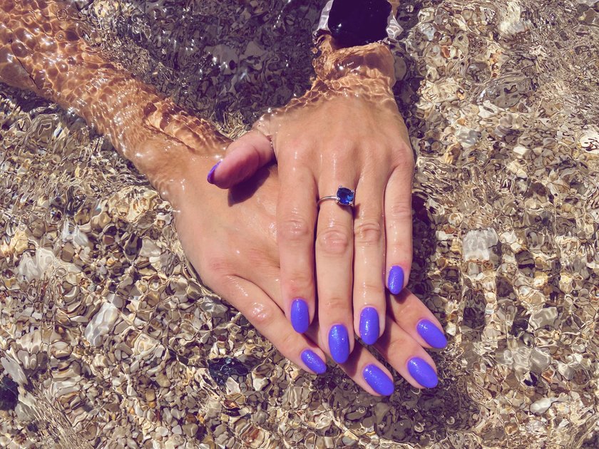 Nagellack tragen