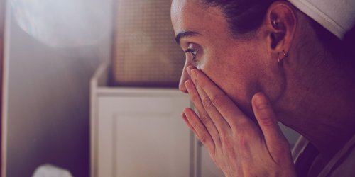 Wie gut ist Fruchtsäurepeeling? Wir verraten es dir – und zeigen die besten Produkte
