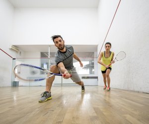 Kalorienverbrauch Squash: Hartes Training mit viel Spaß