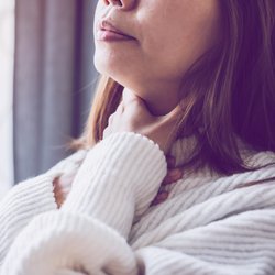 Vergiss Halsschmerzen: 9 effektive Hausmittel gegen Halsweh