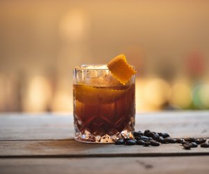Alkohol und seine Tücken – So viele Kalorien hat Rum wirklich