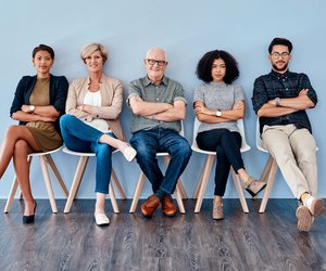 Kalorienverbrauch Sitzen: Wie viele Pfunde verliert man dabei?