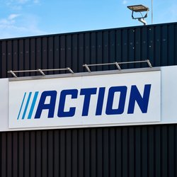 Sieh dir diesen Action-Hack an und bastle dein eigenes stylishes Windlicht