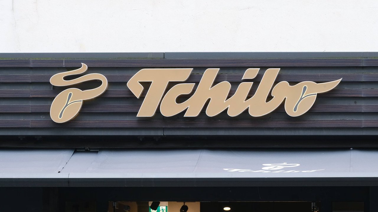 Bei Tchibo findet ihr jetzt kuschelige Bettwäsche, in der ihr wunderbar schlafen werdet.