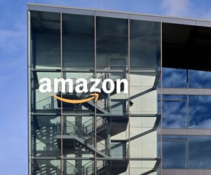 Bringt Helligkeit ins Badezimmer: Schnapp dir die elegante Spiegelleuchte von Amazon