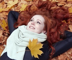 „Autumn Leaves“: Färbe deine Haare wie das Herbstlaub