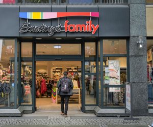 Festlicher Zauber bei Ernsting's family: Der Stern-Kerzenständer, der eure Adventstage erhellt