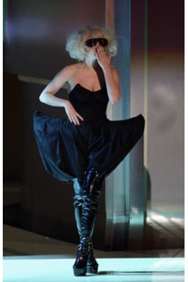 Lady Gaga trat bei Wetten, dass auf Lady Gaga trat bei Wetten, dass auf