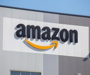 Perfekt für den Camping-Trip zu zweit: Die selbstaufblasbare Matratze von Amazon sorgt für Komfort