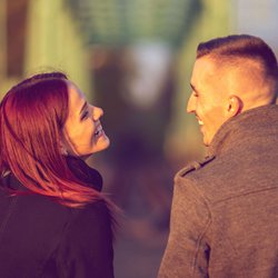 Psychologie: 7 Verhaltensweisen beim Dating, die dich unattraktiv machen