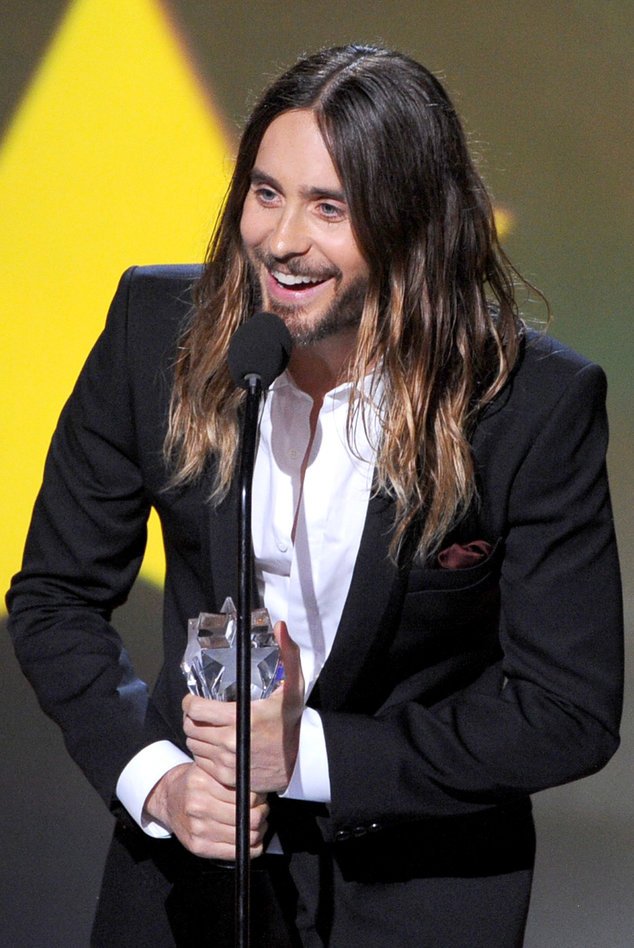 Jared Leto zeigt sein schönstes Lächeln Jared Leto zeigt sein schönstes Lächeln