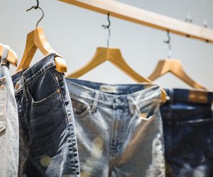 Jeans-Waschungen: Wie entstehen die Trend-Looks eigentlich?