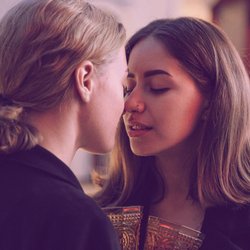 Die 10 wichtigsten Dating-Regeln der Gen Z (und was wir uns alle davon abschauen sollten)