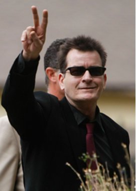 Charlie Sheen soll Kokain genommen haben Charlie Sheen soll Kokain genommen haben