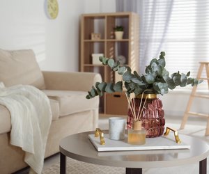 Skandinavischer Look: 4 gemütliche Deko-Highlights für dein Zuhause (nicht von Ikea oder Jysk)