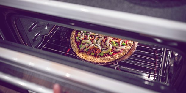 Stiftung Warentest checkt Tiefkühlpizza: Dieses Discounter-Produkt ist unter den Besten 