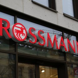 Sommer auf den Wangen: Der perfekte Rossmann-Blush für alle Peach-Fans