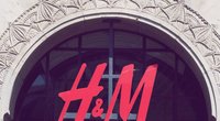 H&M Sale: Dieses florale Sommerkleid für unter 12 Euro braucht jetzt jede Frau