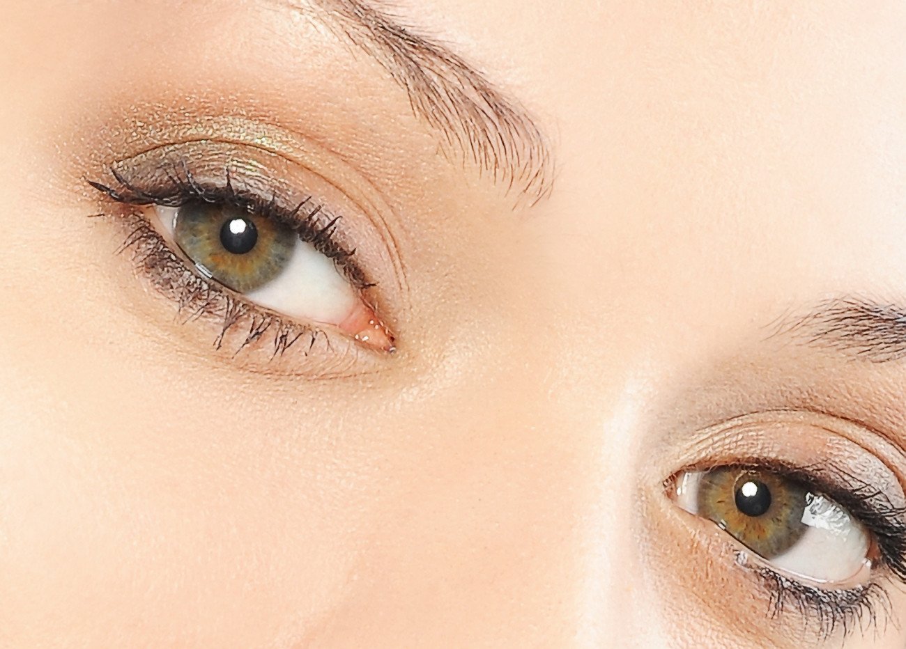Grüne Augen schminken - natürlicher Look