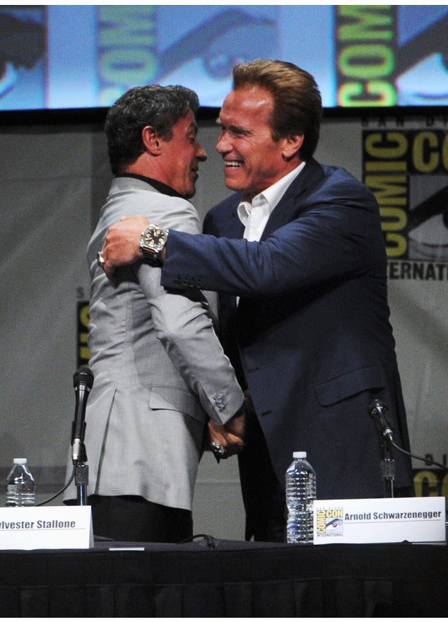 Sylvester Stallone und Arnie sind Expendables. Sylvester Stallone und Arnie sind Expendables.