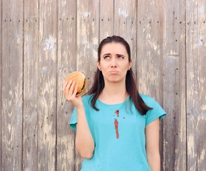 Ketchup-Flecken entfernen: So wirst du sie los