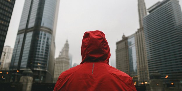Die Bedeutung der Farbe Rot: Leidenschaft, Kraft, Stabilität