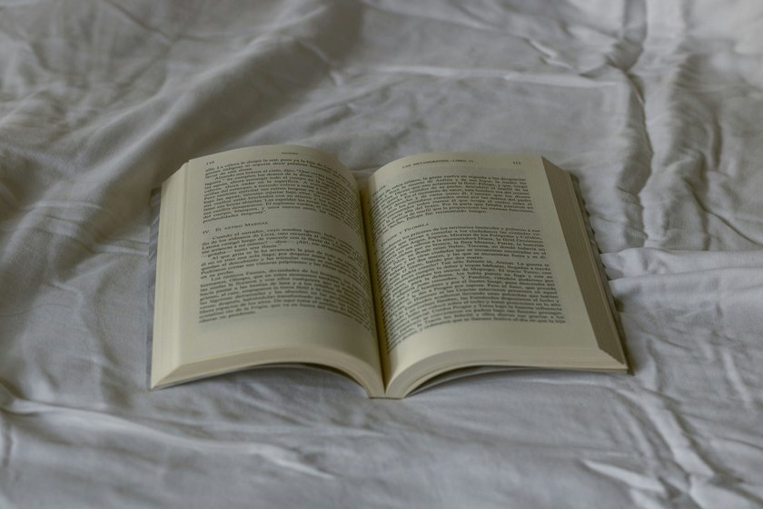 7 Bücher, die perfekt für verregnete Wochenenden sind