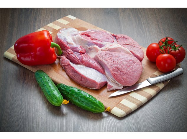Fleisch und eine Gemüsevariation Fleisch und eine Gemüsevariation