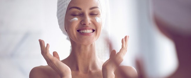 Hyaluron, Retinol & Co: Wirkstoff-Guide für Anti-Aging-Produkte
