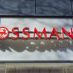 Für deinen strahlenden, natürlichen Look: Entdecke die beliebte Foundation bei Rossmann