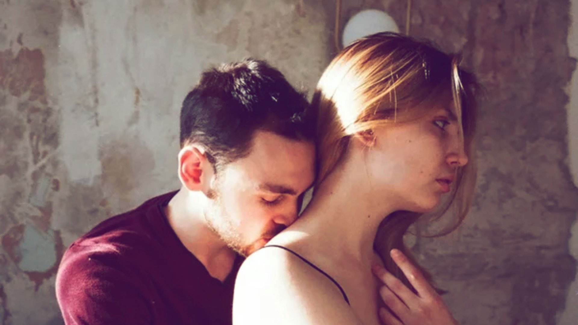 10-S-tze-an-denen-du-Menschen-mit-vermeidendem-Bindungsstil-erkennst-laut-Psychologin-