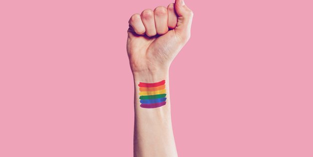 Pinkwashing: Wenn Firmen mit Regenbogenflaggen werben und nichts dahintersteckt