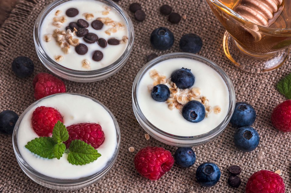 Abnehmen Mit Joghurt Und Quark So Geht S Desired De