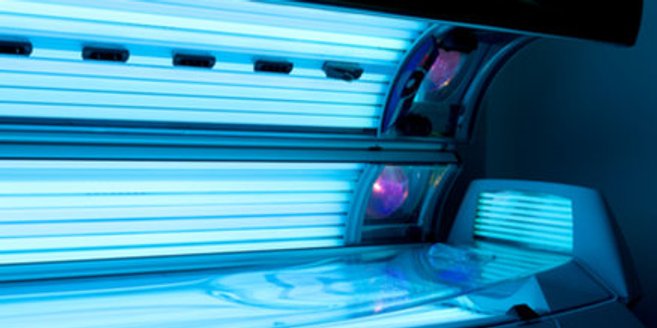 Schwarzer Hautkrebs durch Solarium Schwarzer Hautkrebs durch Solarium
