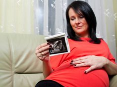Spätestens in der 32. Schwangerschaftswoche findet die dritte Ultraschalluntersuchung statt.