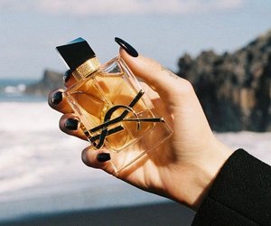 Bestseller-Parfum bei Douglas: Diesen edlen Duft lieben alle (und er ist jetzt im Sale)