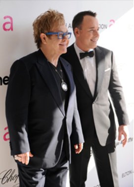 Elton John kaufte Zachary ein Apartment Elton John kaufte Zachary ein Apartment