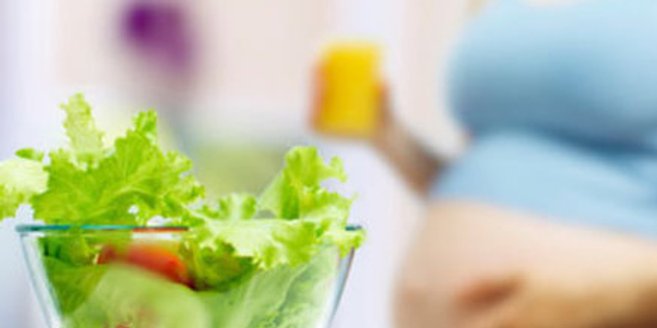 Die Ernährung in der Schwangerschaft sollte ausgewogen sein. Die Ernährung in der Schwangerschaft sollte ausgewogen sein.