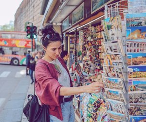 Du schreibst im Urlaub Postkarten? Was das über deine Persönlichkeit verrät