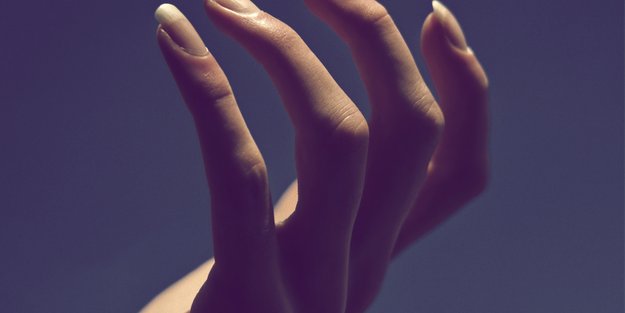 Invisible French Nails: Der schönste Nagel-Trend im Frühling