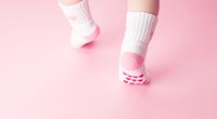Angeboren oder erworben? So erkennst du einen Plattfuß bei Kindern