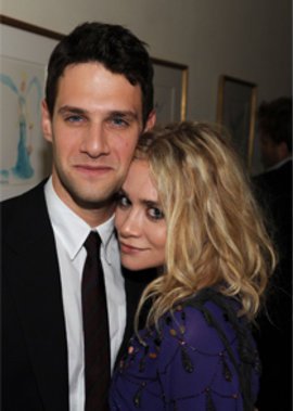 Justin Bartha - Ashley Olsen Justin Bartha - Ashley Olsen